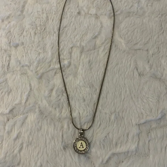 Circle A pendant witch chain - Picture 1 of 5